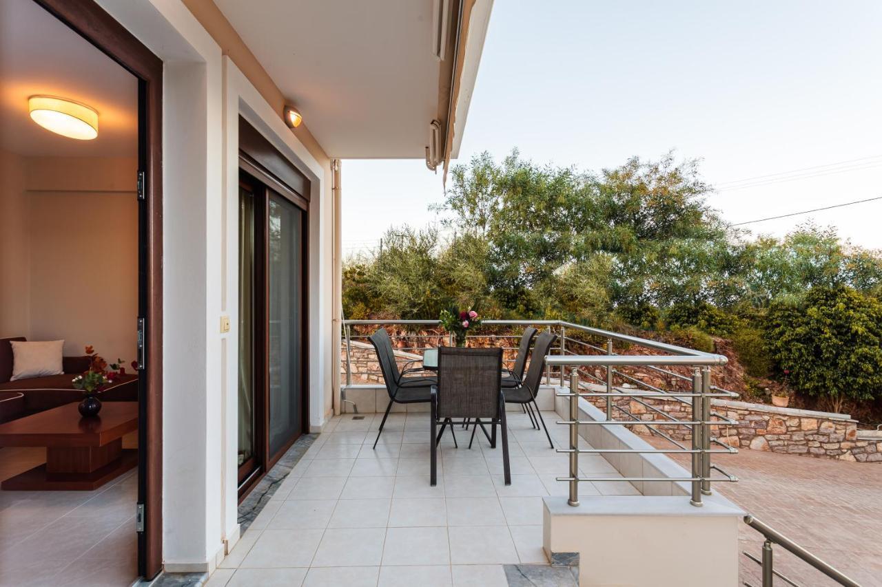Seaside Getaway - Aelia Villa'S Dreamy Paradise Petalidi Bagian luar foto