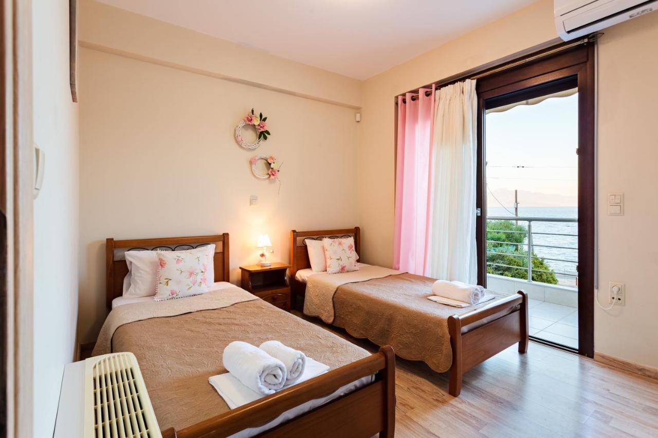 Seaside Getaway - Aelia Villa'S Dreamy Paradise Petalidi Bagian luar foto
